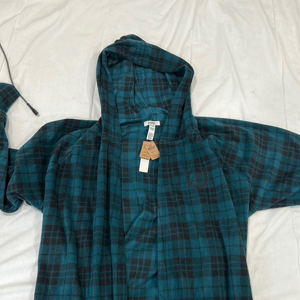 PINK BATHROBE